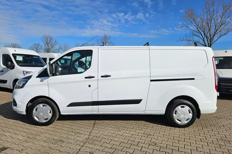 Ford transit-custom L2H1 *59900zł NETTO* Regały 2.0TdCi/170KM zdjęcie 9