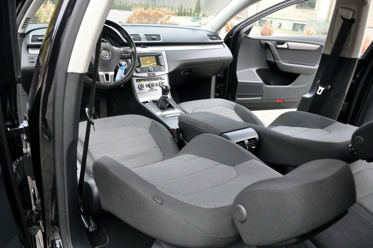 Volkswagen Passat 2.0TDI(140KM) Bi-Xenon Led Navi Klimatronik El.Fotel Welur Alu16"ASO zdjęcie 28