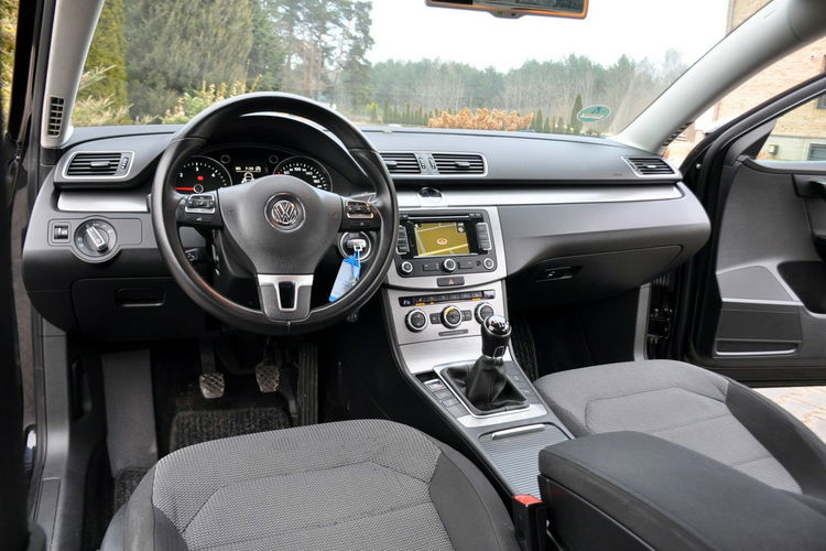 Volkswagen Passat 2.0TDI(140KM) Bi-Xenon Led Navi Klimatronik El.Fotel Welur Alu16"ASO zdjęcie 29