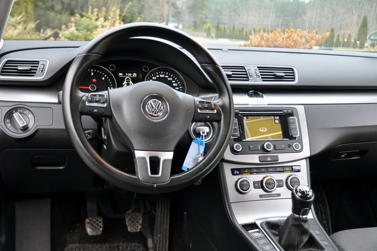 Volkswagen Passat 2.0TDI(140KM) Bi-Xenon Led Navi Klimatronik El.Fotel Welur Alu16"ASO zdjęcie 30