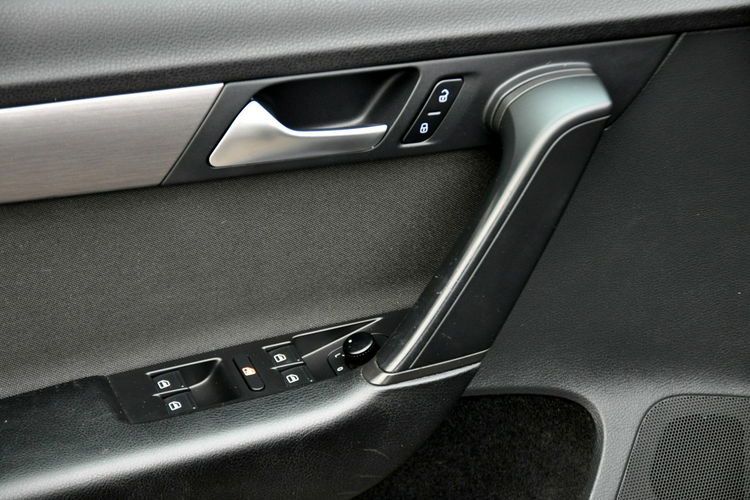 Volkswagen Passat 2.0TDI(140KM) Bi-Xenon Led Navi Klimatronik El.Fotel Welur Alu16"ASO zdjęcie 36