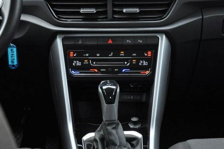 Volkswagen T-Roc 1.5TSI DSG 150KM Life ParkAssist LedPlus Gwarancja Dealer FV23 zdjęcie 24
