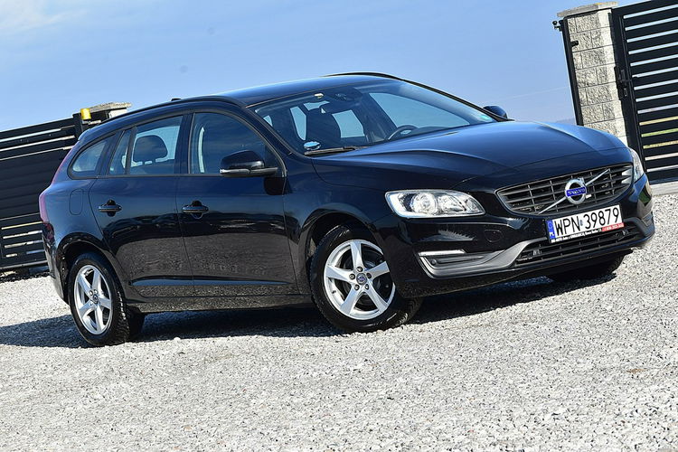 Volvo V60 2.0D3 150KM Navi Alu Led Podg. Fotele Gwarancja zdjęcie 17