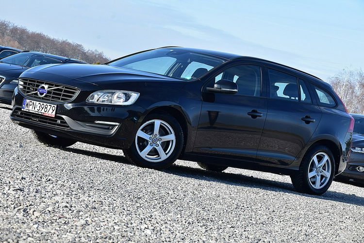 Volvo V60 2.0D3 150KM Navi Alu Led Podg. Fotele Gwarancja zdjęcie 19