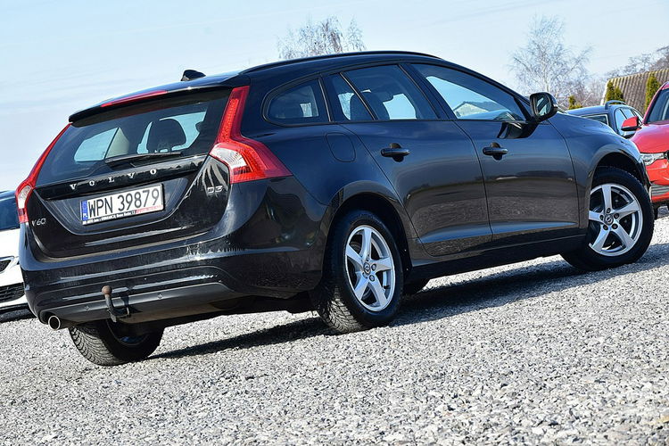 Volvo V60 2.0D3 150KM Navi Alu Led Podg. Fotele Gwarancja zdjęcie 23
