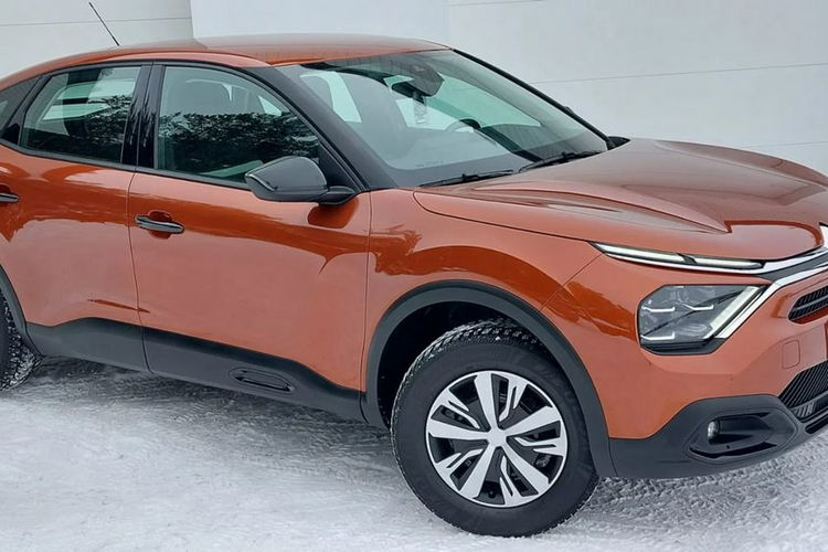 Citroen C4 1.2 Benzyna KAMERA Bardzo Ładny KOLOR Samochód Zadbany zdjęcie 3