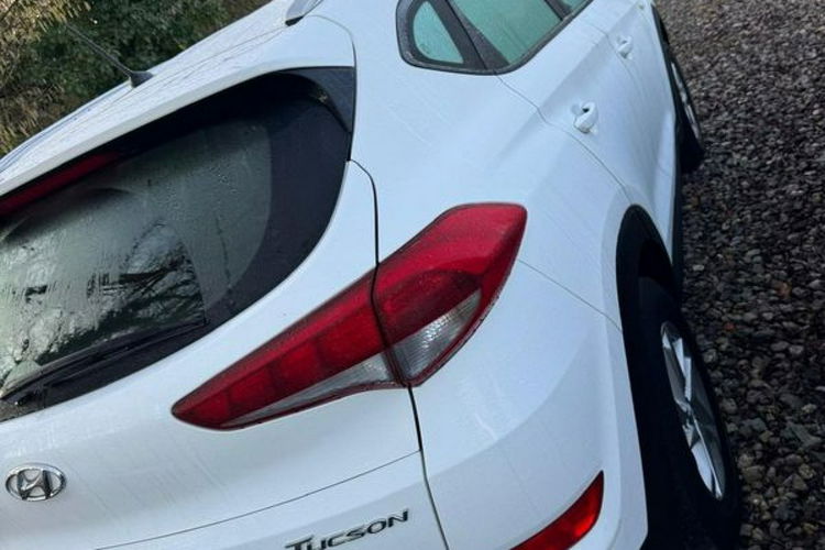 Hyundai Tucson 1.6 Benzyna SERWIS Kamera Bardzo Ładny i Zadbany Tucson zdjęcie 13
