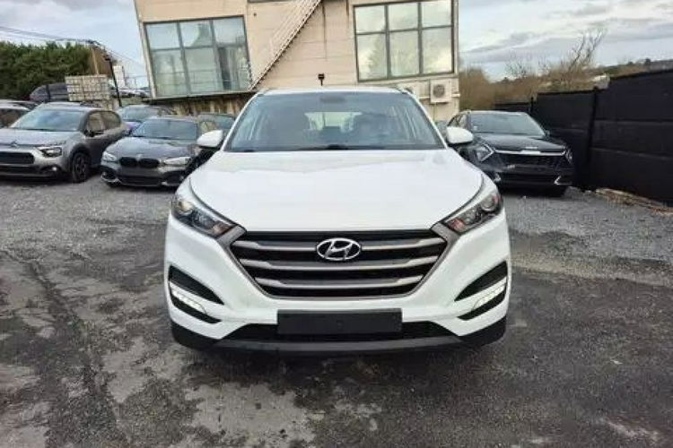 Hyundai Tucson 1.6 Benzyna SERWIS Kamera Bardzo Ładny i Zadbany Tucson zdjęcie 5