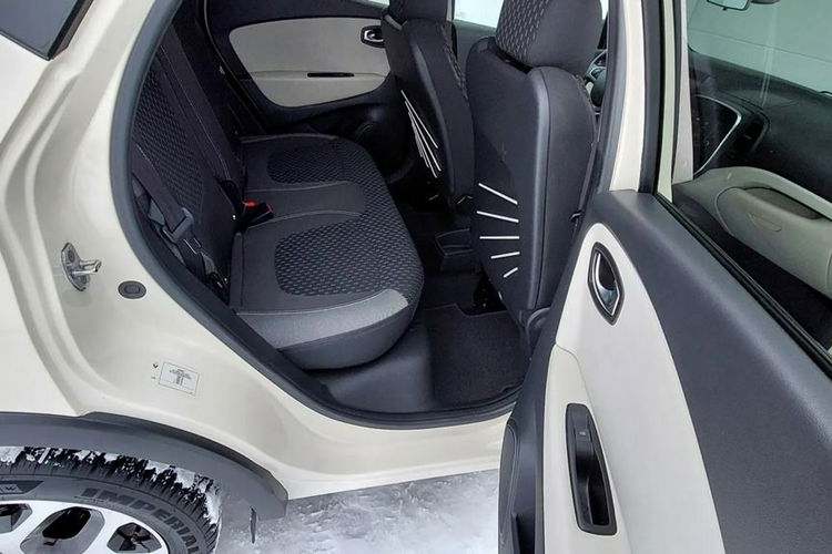 Renault Captur 0.9 Turbo Benzyna Full LED Bardzo Ładny i Atrakcyjny CAPTUR zdjęcie 25