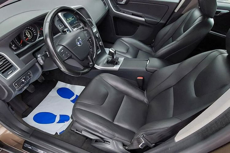 XC 60 2015 2.0 Diesel ŁADNY Kolor BRĄZ Zadbane VOLVO XC60 zdjęcie 18