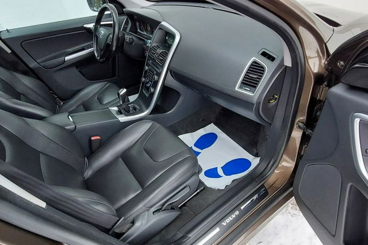 XC 60 2015 2.0 Diesel ŁADNY Kolor BRĄZ Zadbane VOLVO XC60 zdjęcie 28