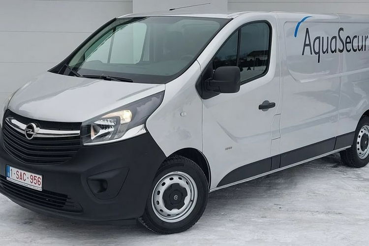 Opel Vivaro Faktura VAT LONG Długi Bardzo Ładny i Zadbany zdjęcie 14