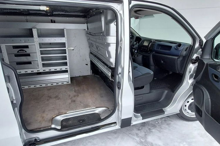 Opel Vivaro Faktura VAT LONG Długi Bardzo Ładny i Zadbany zdjęcie 23