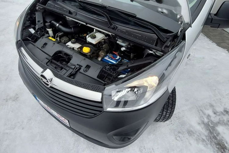 Opel Vivaro Faktura VAT LONG Długi Bardzo Ładny i Zadbany zdjęcie 30