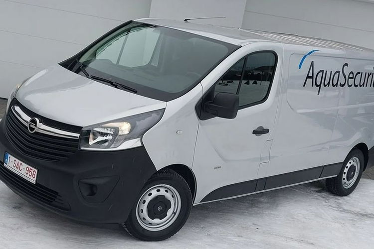 Opel Vivaro Faktura VAT LONG Długi Bardzo Ładny i Zadbany zdjęcie 31