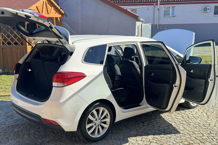Kia Carens 1.6 Benz 135KM z Niemiec - Podgrz. Kierownica i fotele, 7 OSOBOWY zdjęcie 11