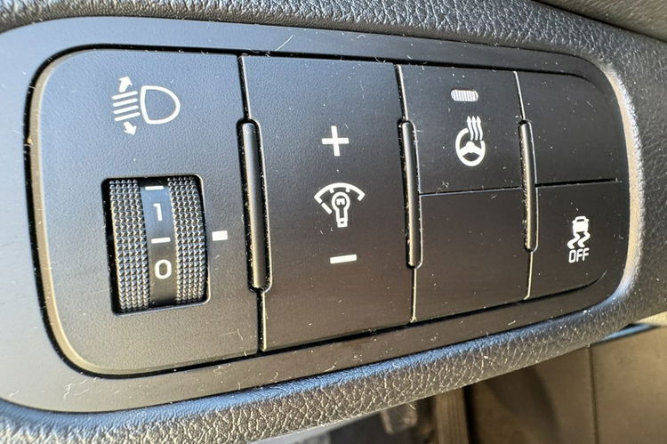 Kia Carens 1.6 Benz 135KM z Niemiec - Podgrz. Kierownica i fotele, 7 OSOBOWY zdjęcie 26