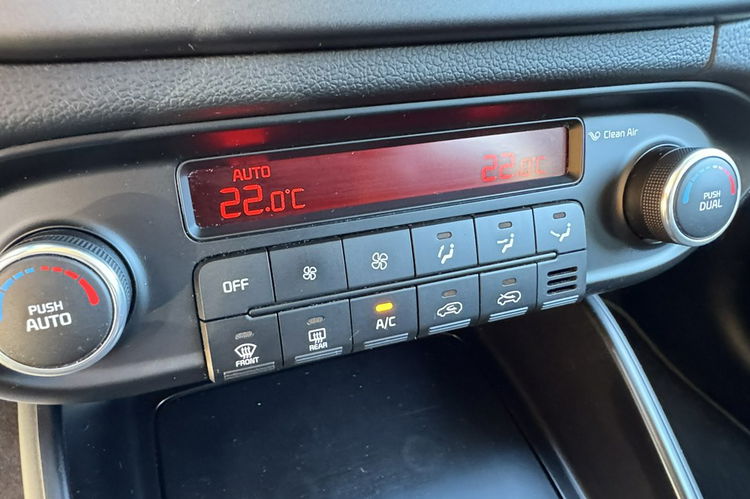 Kia Carens 1.6 Benz 135KM z Niemiec - Podgrz. Kierownica i fotele, 7 OSOBOWY zdjęcie 27