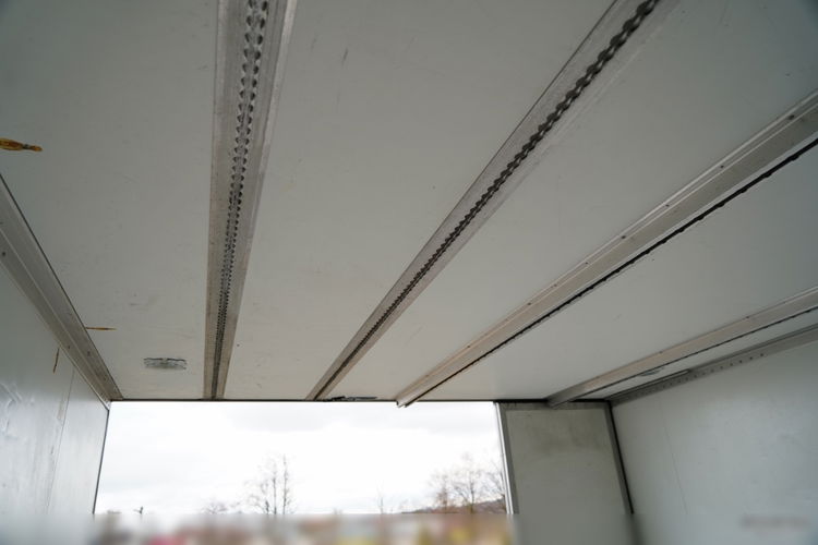 MAN TGM 12.290 / 4x2 / CHŁODNIA 7.8 M / AGREGAT THERMO KING T-1200 R / WINDA ZAŁADOWCZA / MUTLITEMPERATURA / DHOLLANDIA zdjęcie 31