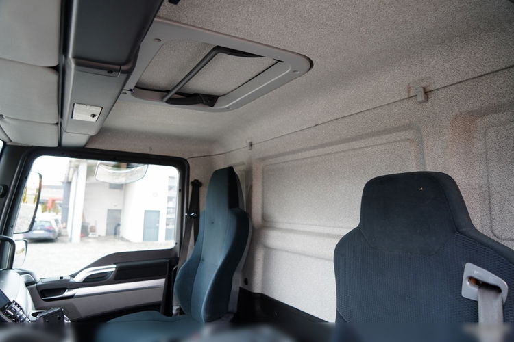 MAN TGM 12.290 / 4x2 / CHŁODNIA 7.8 M / AGREGAT THERMO KING T-1200 R / WINDA ZAŁADOWCZA / MUTLITEMPERATURA / DHOLLANDIA zdjęcie 38