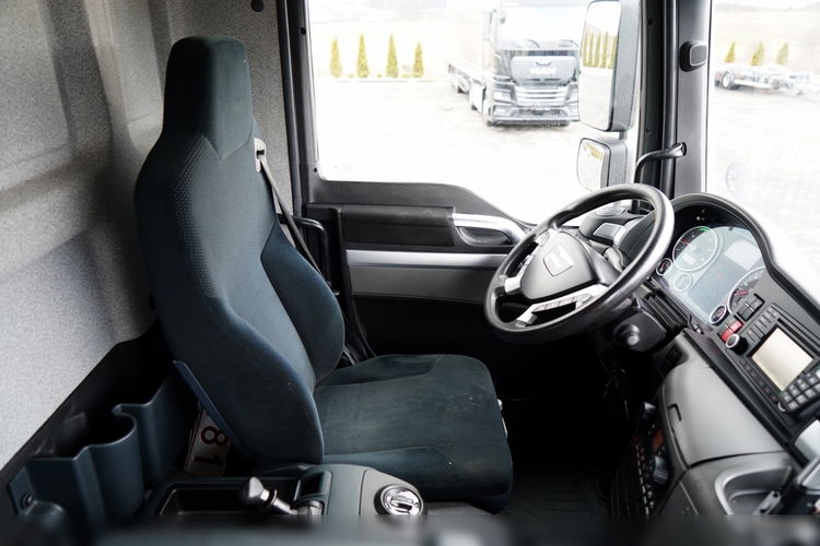 MAN TGM 12.290 / 4x2 / CHŁODNIA 7.8 M / AGREGAT THERMO KING T-1200 R / WINDA ZAŁADOWCZA / MUTLITEMPERATURA / DHOLLANDIA zdjęcie 39