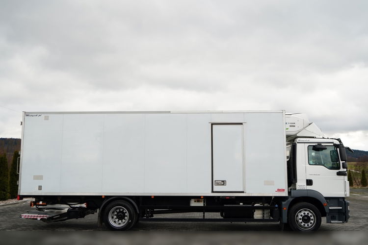 MAN TGM 12.290 / 4x2 / CHŁODNIA 7.8 M / AGREGAT THERMO KING T-1200 R / WINDA ZAŁADOWCZA / MUTLITEMPERATURA / DHOLLANDIA zdjęcie 8