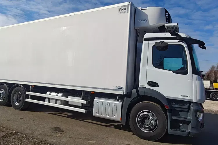 Mercedes ACTROS 2530 IZOTERMA CARRIER SUPRA 1050 zdjęcie 3