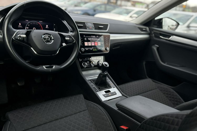 Skoda Superb Salon Polska Poleasingowy I właściciel Serwis ASO VAT 23% Bezwypadkowy zdjęcie 12
