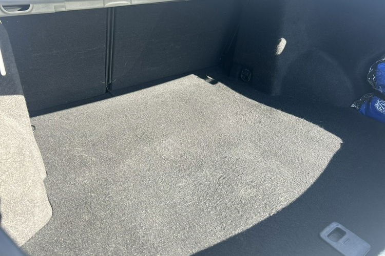 Toyota Avensis Salon Polska Bezwypadkowy Stan Bardzo Dobry benzyna gaz zdjęcie 31