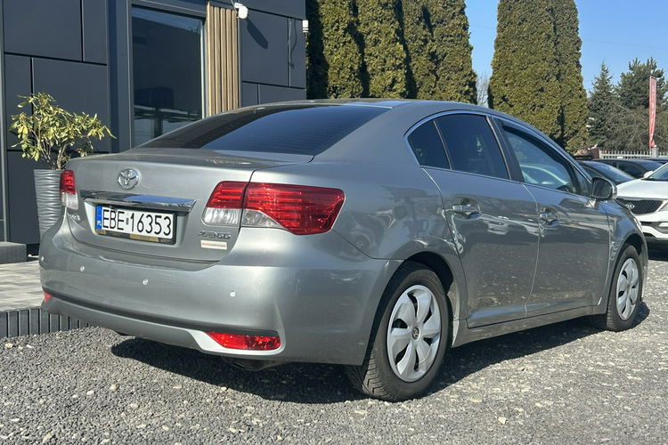 Toyota Avensis Salon Polska Bezwypadkowy Stan Bardzo Dobry benzyna gaz zdjęcie 7
