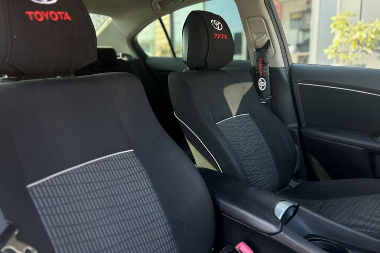 Toyota Avensis Salon Polska Bezwypadkowy Stan Bardzo Dobry benzyna gaz zdjęcie 8