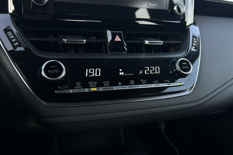 Toyota Corolla Salon Polska Poleasingowy I właściciel Serwis ASO VAT 23% Bezwypadkowy zdjęcie 26