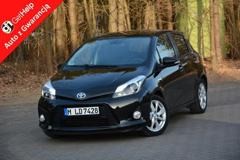 Toyota Yaris Prestige Panorama Skóry Klimatronic Navi Kamera Keyless go ALU16