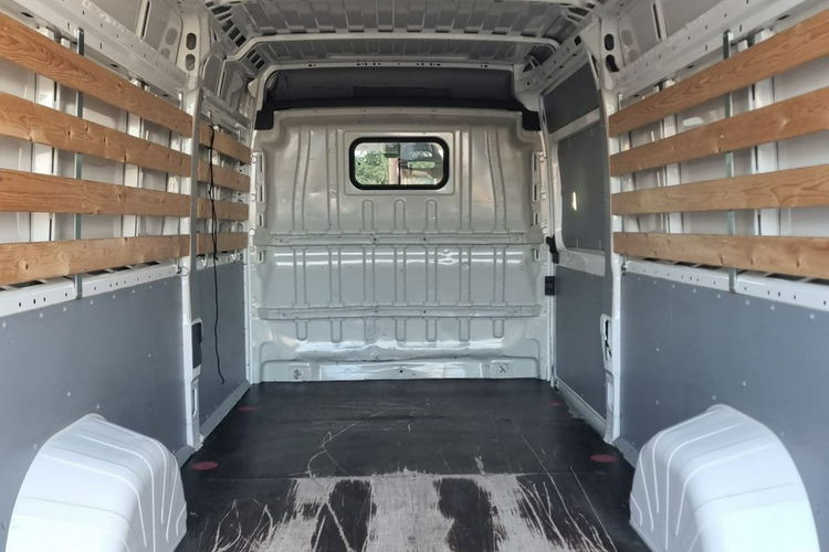 Citroen Jumper 3.0 HDI 177km L4H2 / Wzorowy stan / Klimatronik / Kamera / Tempomat zdjęcie 15