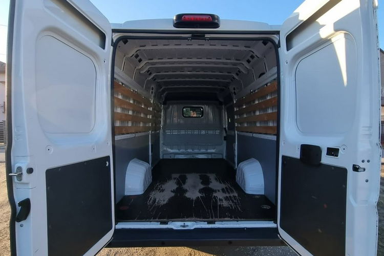 Citroen Jumper 3.0 HDI 177km L4H2 / Wzorowy stan / Klimatronik / Kamera / Tempomat zdjęcie 16