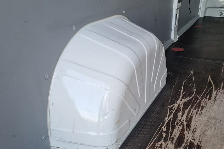 Citroen Jumper 3.0 HDI 177km L4H2 / Wzorowy stan / Klimatronik / Kamera / Tempomat zdjęcie 17