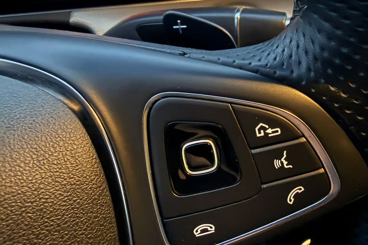 Mercedes E 200 Full-Led. Automat. Niski przebieg. zdjęcie 23