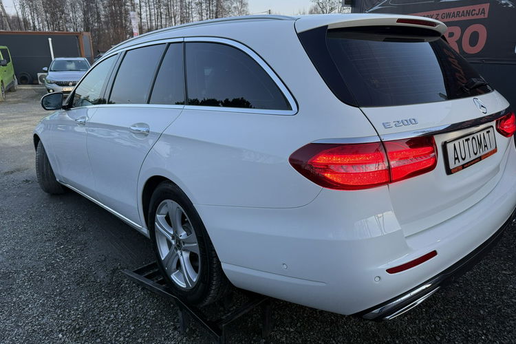 Mercedes E 200 Full-Led. Automat. Niski przebieg. zdjęcie 7