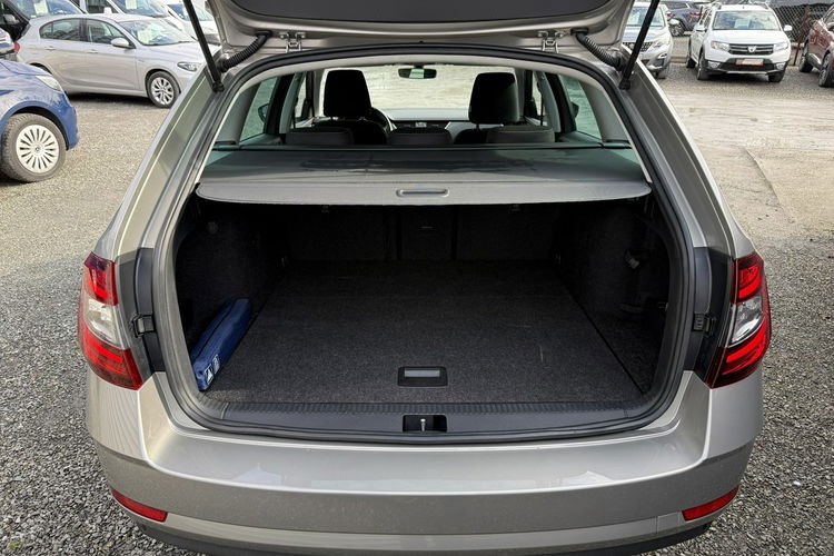 Skoda Octavia DSG. Virtualny kokpit. Świat Led. Ksenon. Lift zdjęcie 19