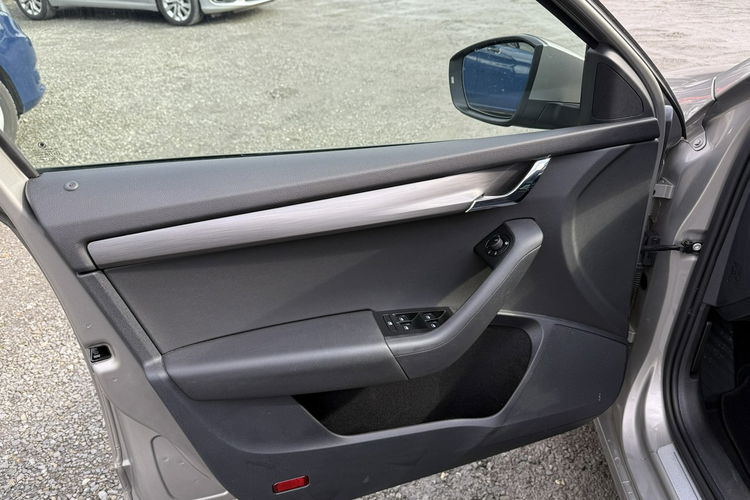 Skoda Octavia DSG. Virtualny kokpit. Świat Led. Ksenon. Lift zdjęcie 22