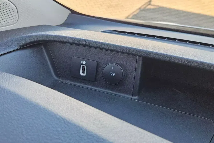 Ford transit-custom L2H1 99999zł NETTO Brygadówka 6 osób 2.0TdCi/131KM zdjęcie 21