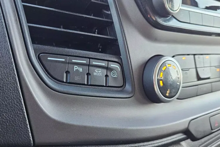 Ford transit-custom L2H1 99999zł NETTO Brygadówka 6 osób 2.0TdCi/131KM zdjęcie 32