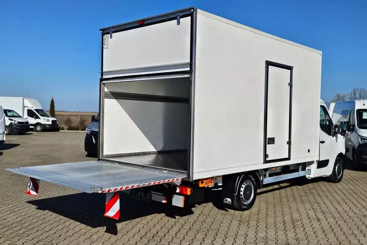 Renault Master Kontener 8 ePAL 89999zł NETTO 2.3 dCi/163KM zdjęcie 10
