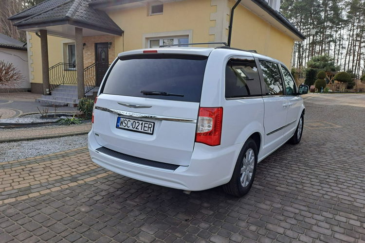 Chrysler Town & Country Touring 3.6 V6 BENZYNA | 287KM | 2014r. PL tablice 7os. Stow 'n Go zdjęcie 20
