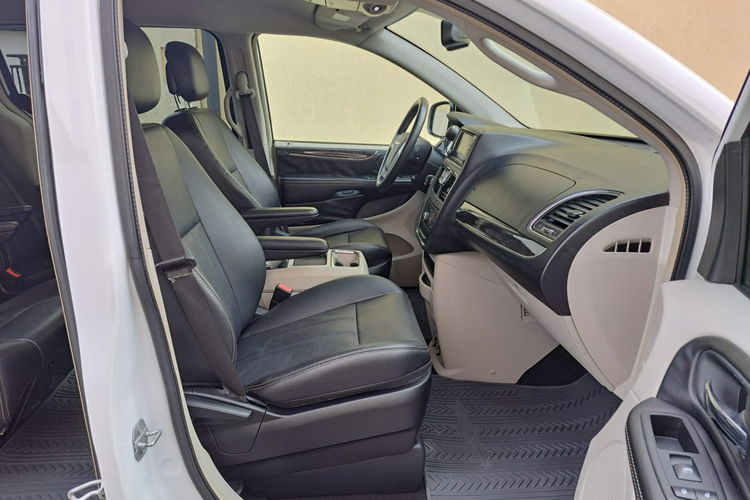 Chrysler Town & Country Touring 3.6 V6 BENZYNA | 287KM | 2014r. PL tablice 7os. Stow 'n Go zdjęcie 23