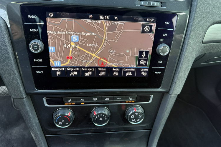 Volkswagen Golf Automat DSG. 2018/19r. Alcantara . Navigacja. Masaże. Radar. Asystent. zdjęcie 28