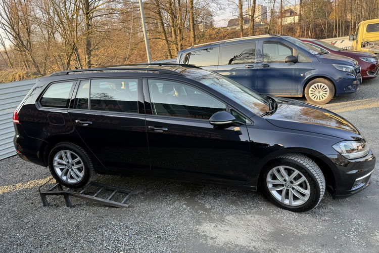Volkswagen Golf Automat DSG. 2018/19r. Alcantara . Navigacja. Masaże. Radar. Asystent. zdjęcie 4