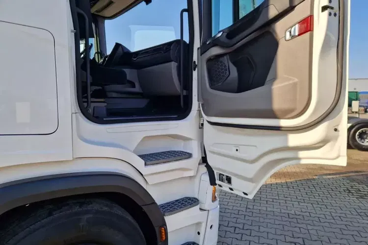 Scania R 500 A4x2NA zdjęcie 9