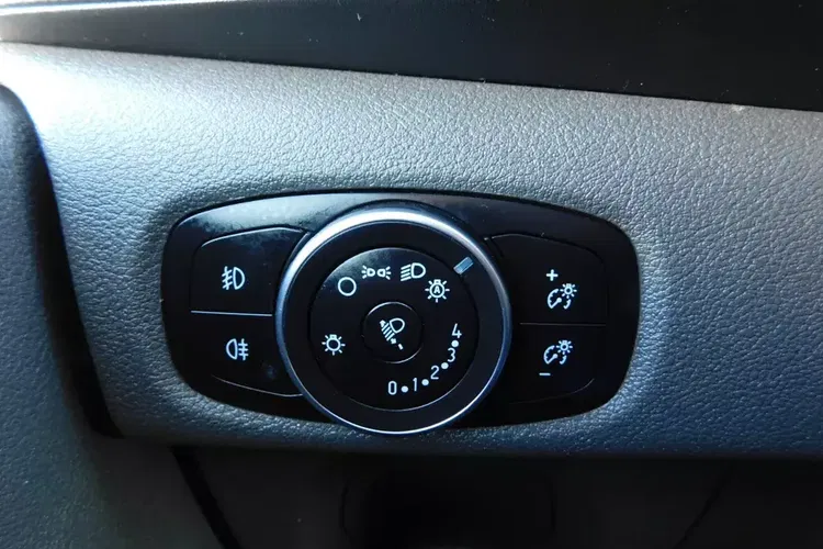 Ford Transit Custom zdjęcie 15