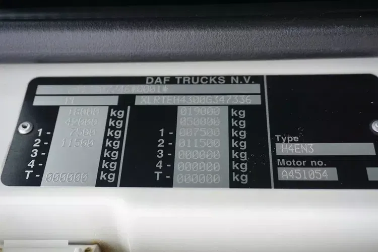 DAF 106 / 480 / EURO 6 / ACC / MEGA / LOW DECK / SUPER SPACE CAB zdjęcie 11